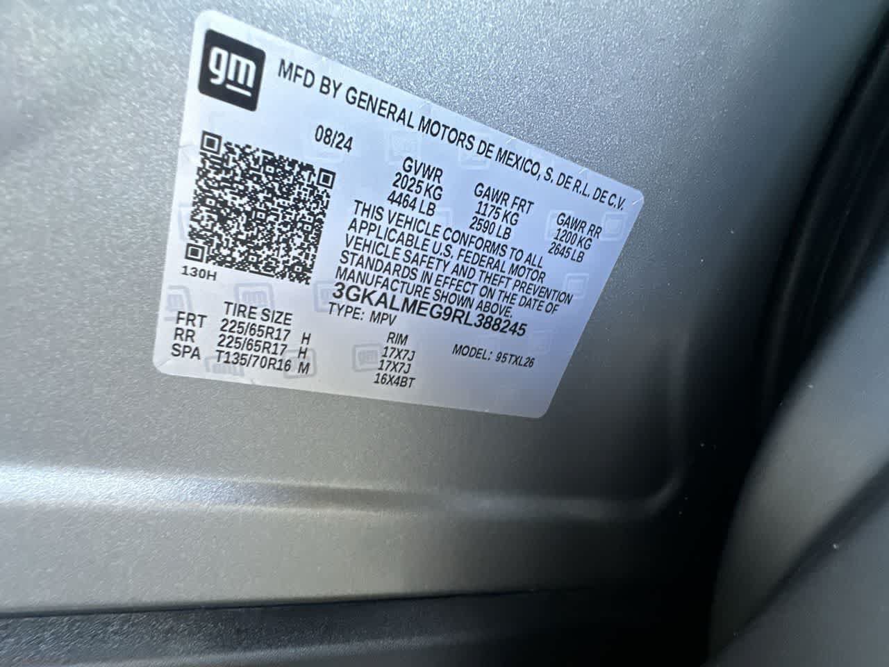 Used 2024 GMC Terrain SLE w/ Driver Convenience Package FWD image 29