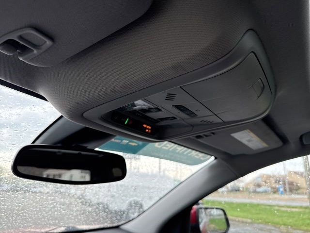 Certified 2021 GMC Acadia SLT w/ Technology Package image 24