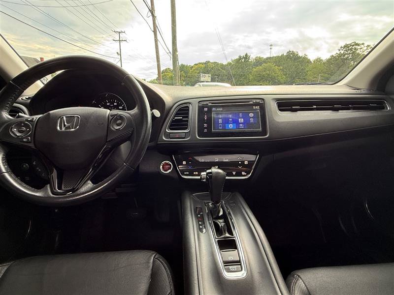 Used 2017 Honda HR-V EX-L image 11