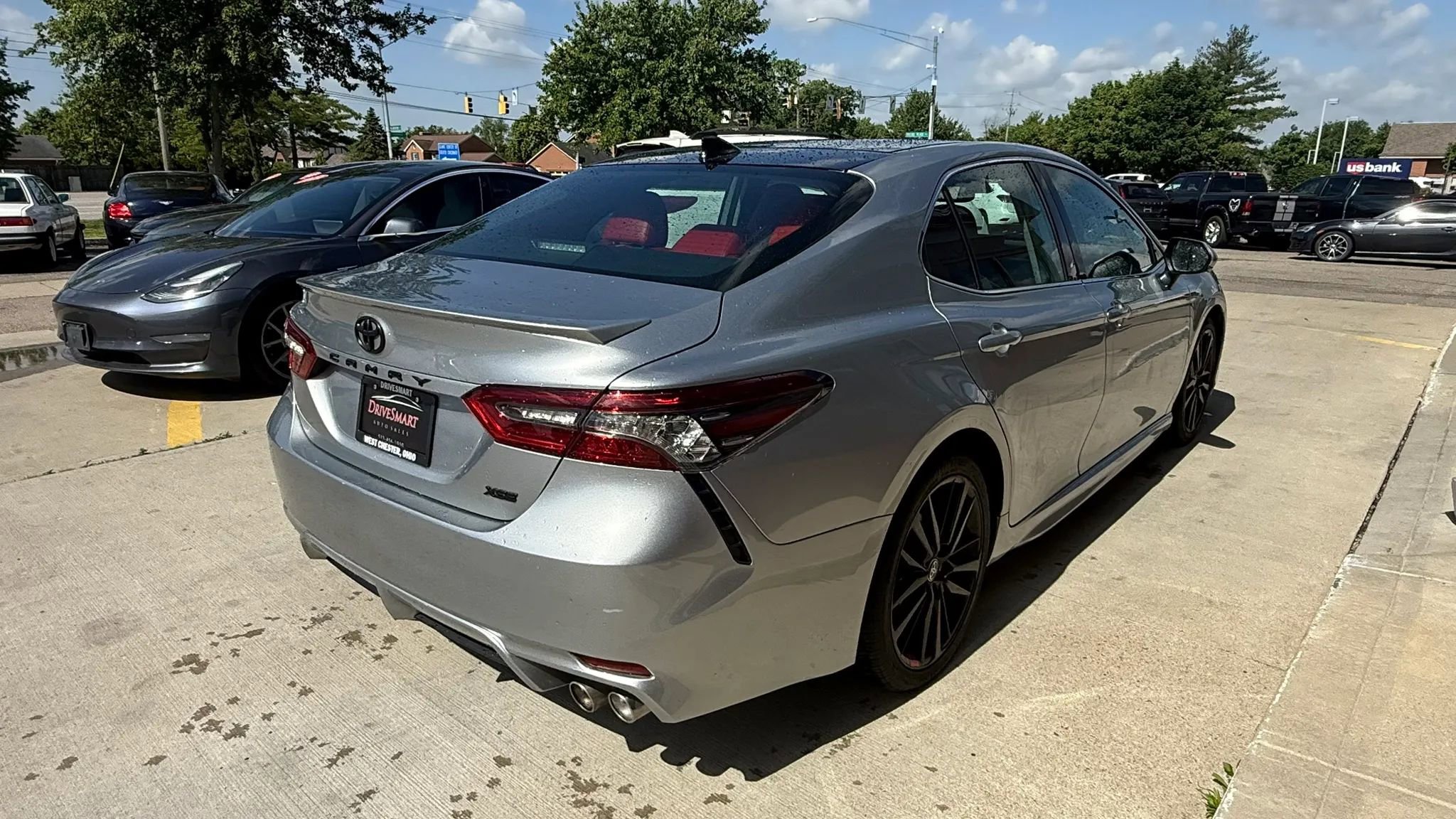 Used 2023 Toyota Camry XSE w/ Cold Weather Package FWD image 3
