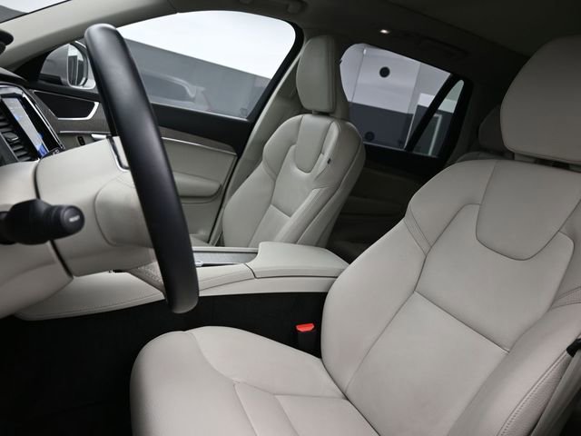 Used 2023 Volvo XC90 B6 Plus AWD/4WD image 10