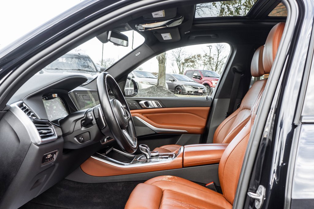 Used 2022 BMW X5 M50i w/ Executive Package image 23