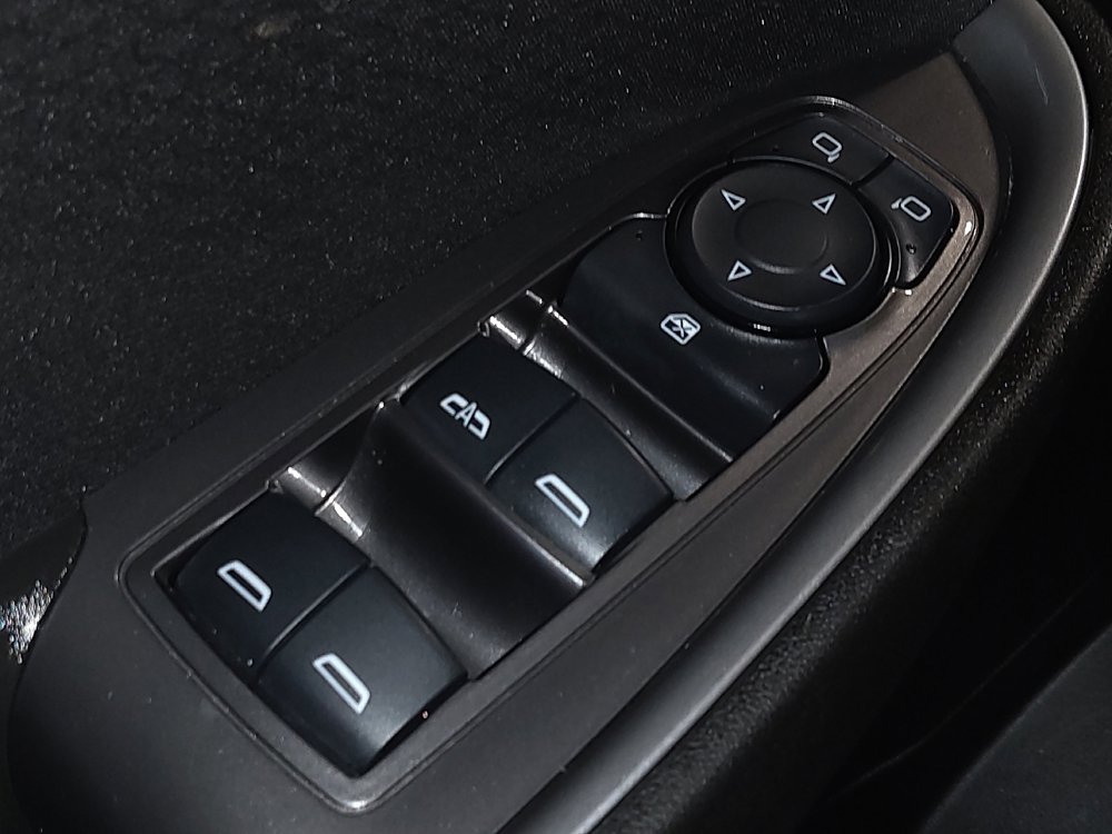 Used 2023 Chevrolet Malibu LT image 27
