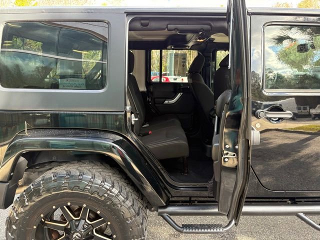 Used 2014 Jeep Wrangler Unlimited Sahara w/ Connectivity Group image 27