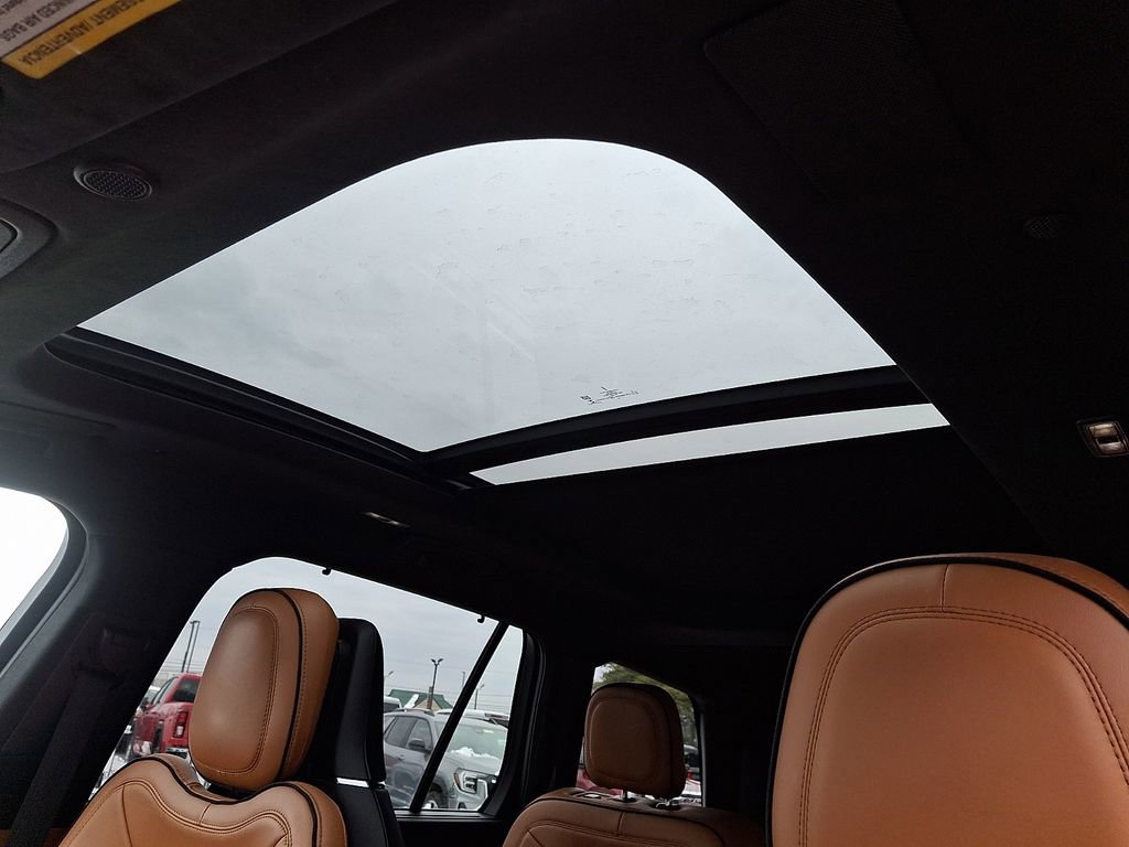 Used 2020 Lincoln Aviator Black Label w/ Dynamic Handling Package image 14