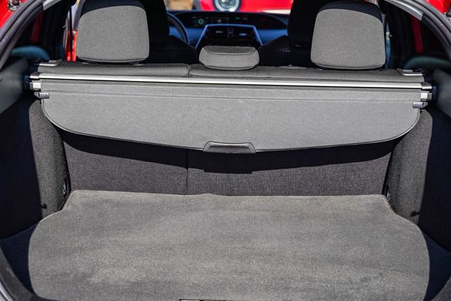 Used 2022 Toyota Prius LE image 27