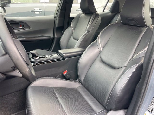 Used 2023 Toyota Prius XLE AWD/4WD image 6