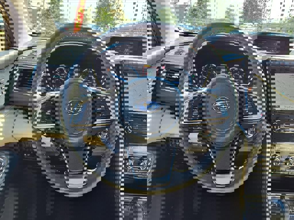 Used 2021 Subaru Ascent Limited w/ Technology Package image 13