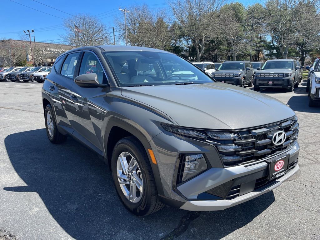 Certified 2025 Hyundai Tucson SE AWD/4WD image 3