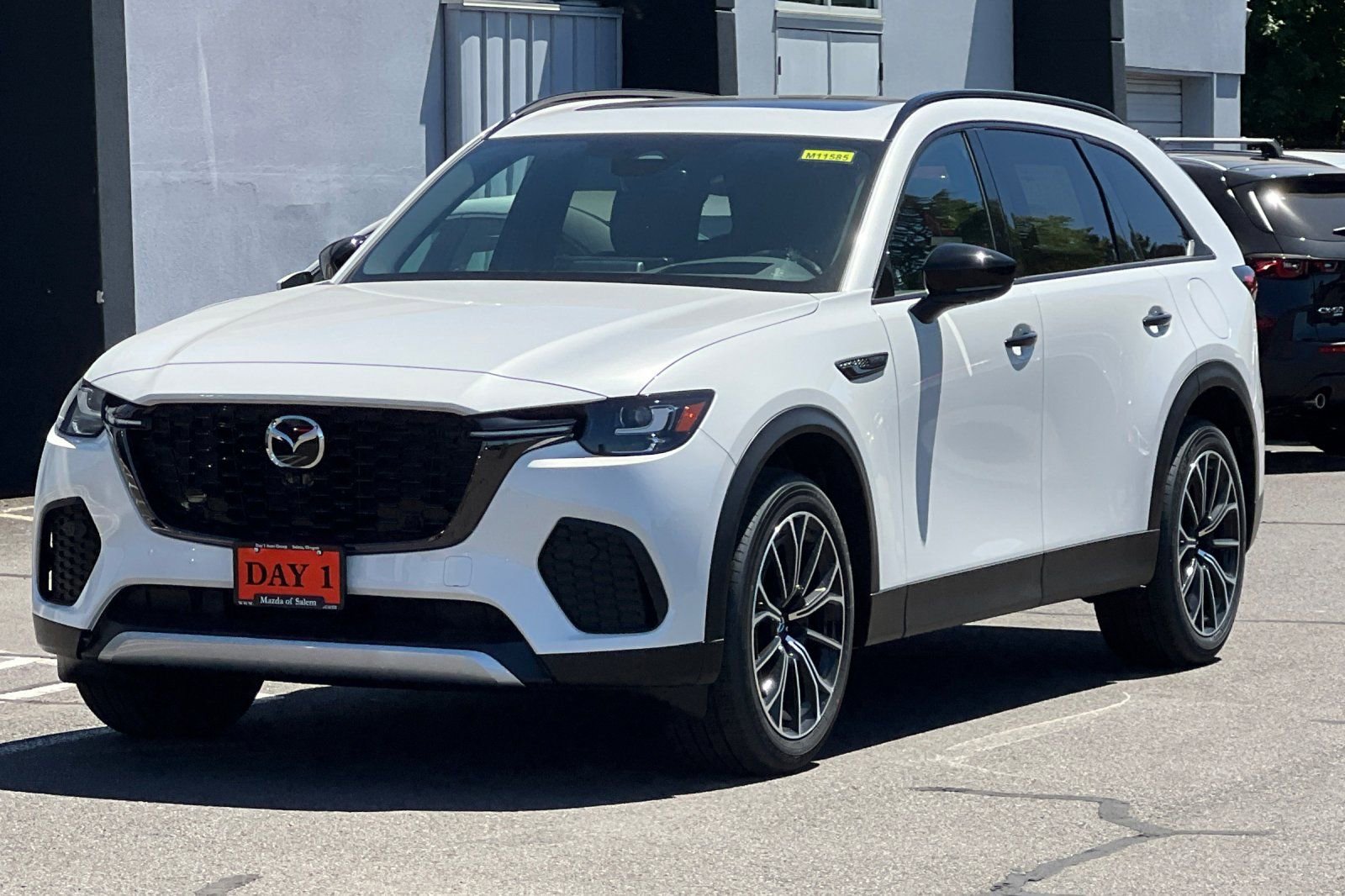 Used 2025 MAZDA CX-70 Plug-In Hybrid w/ Premium Plus AWD/4WD image 9