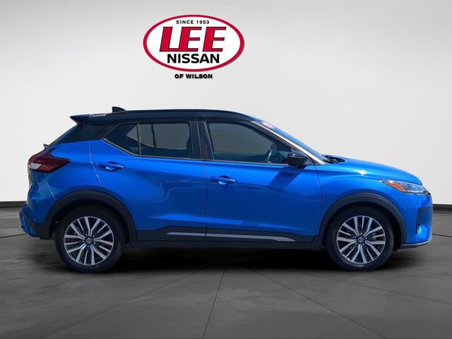 Used 2021 Nissan Kicks SR FWD image 2