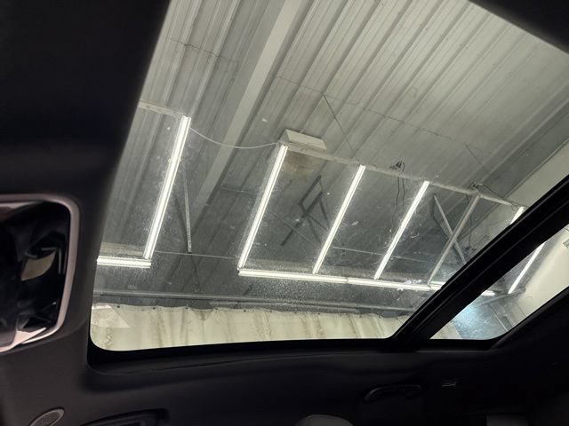 Used 2024 Land Rover Range Rover Velar Dynamic SE AWD/4WD image 32