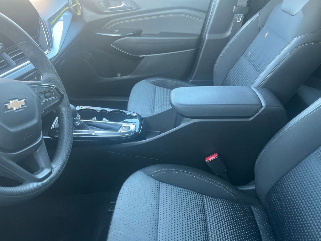 Used 2024 Chevrolet Trax LT image 6