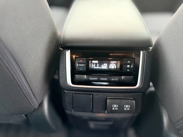 Used 2021 Subaru Ascent Premium w/ Convenience Package AWD/4WD image 27