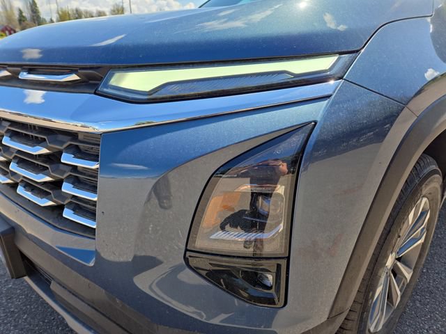 New 2026 Chevrolet Equinox LT w/ Safety and Technology Package AWD/4WD image 6