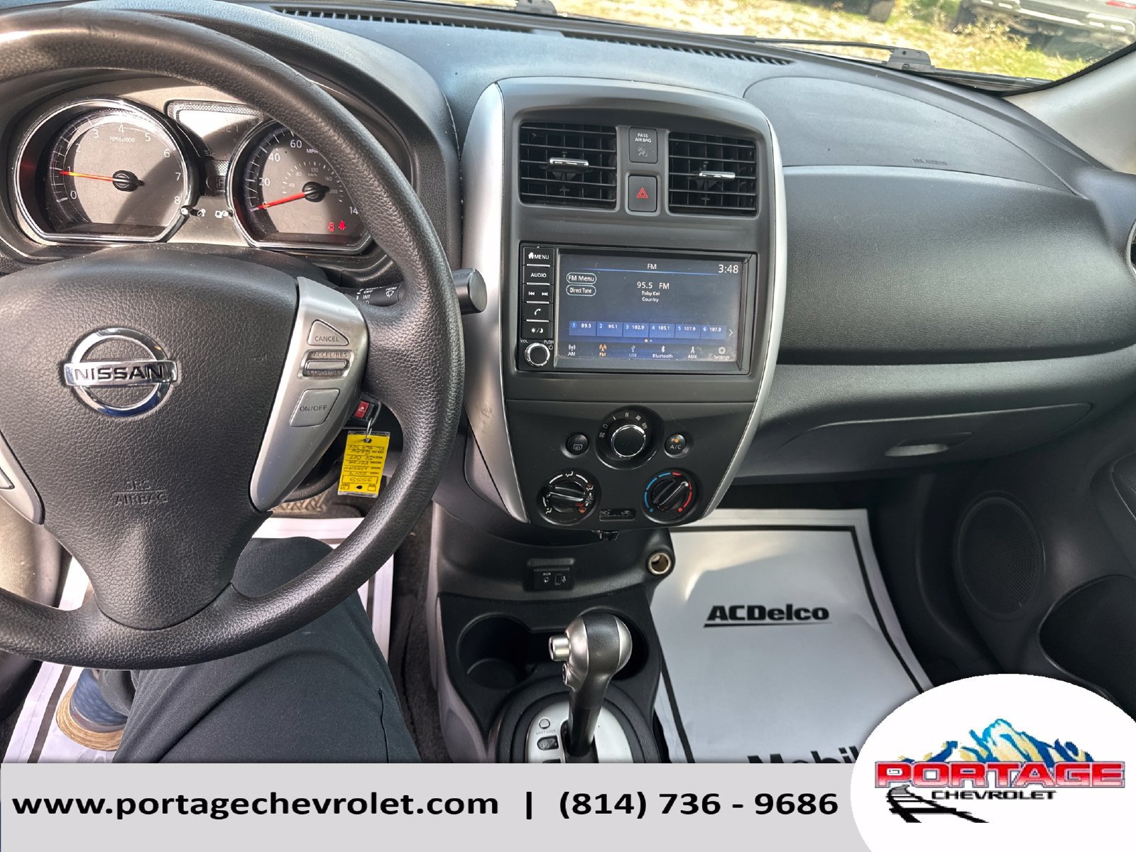 Used 2019 Nissan Versa SV FWD image 14