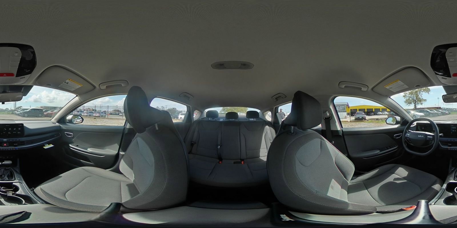 Used 2025 Kia K4 FWD image 40
