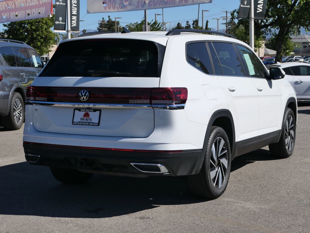 Used 2025 Volkswagen Atlas SE image 4