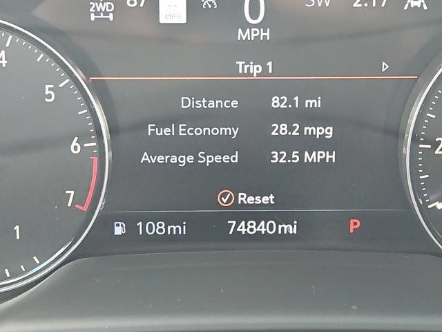 Used 2023 Buick Envision Avenir AWD/4WD image 31