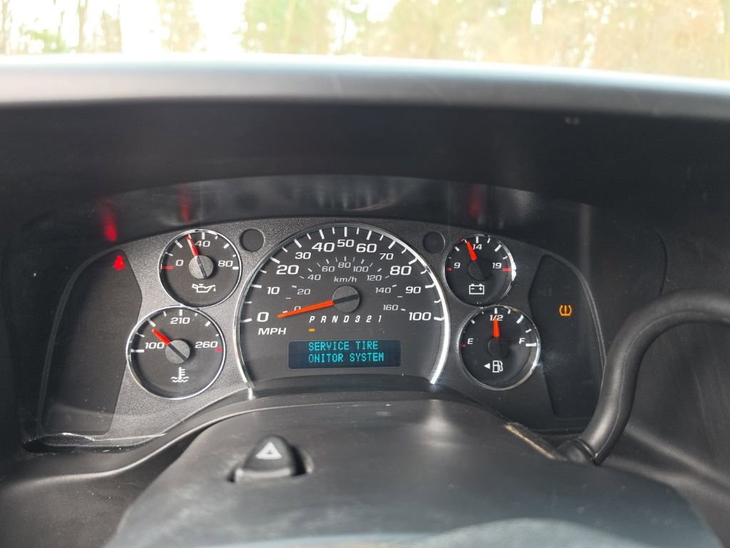 Used 2009 GMC Savana 3500 w/ Power Package image 10
