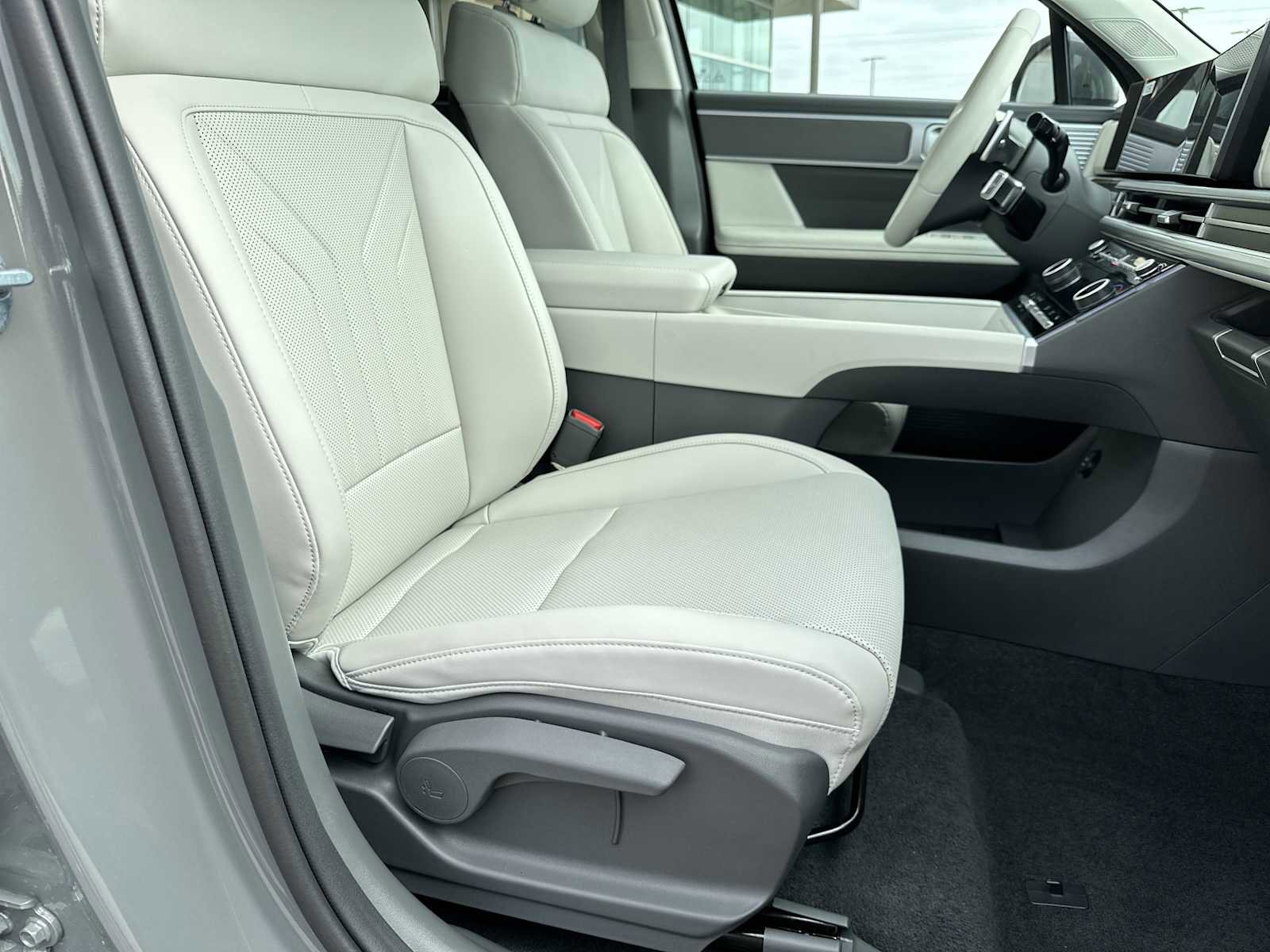 New 2026 Hyundai Santa Fe SEL FWD image 25
