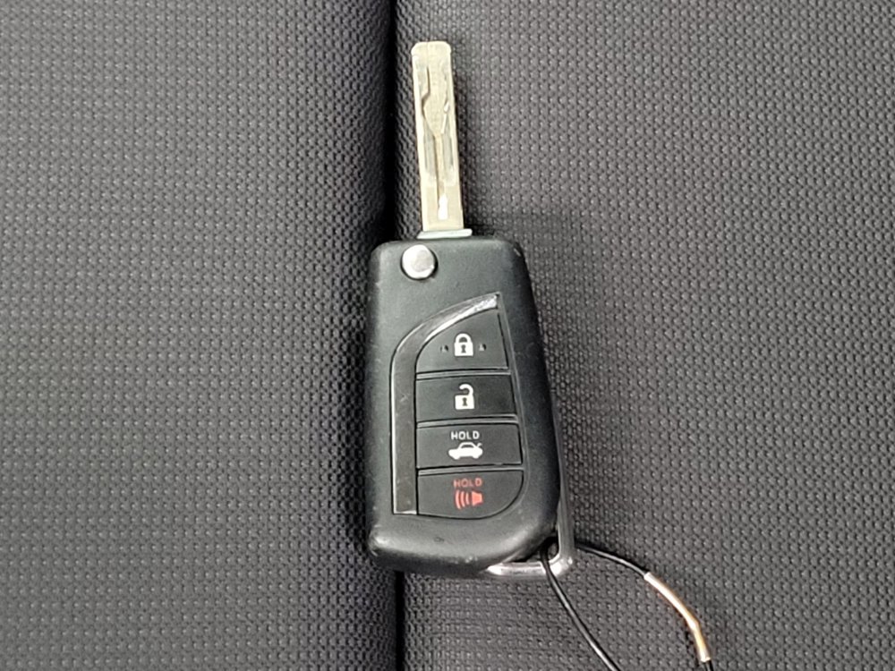 Used 2024 Toyota Corolla LE FWD image 32