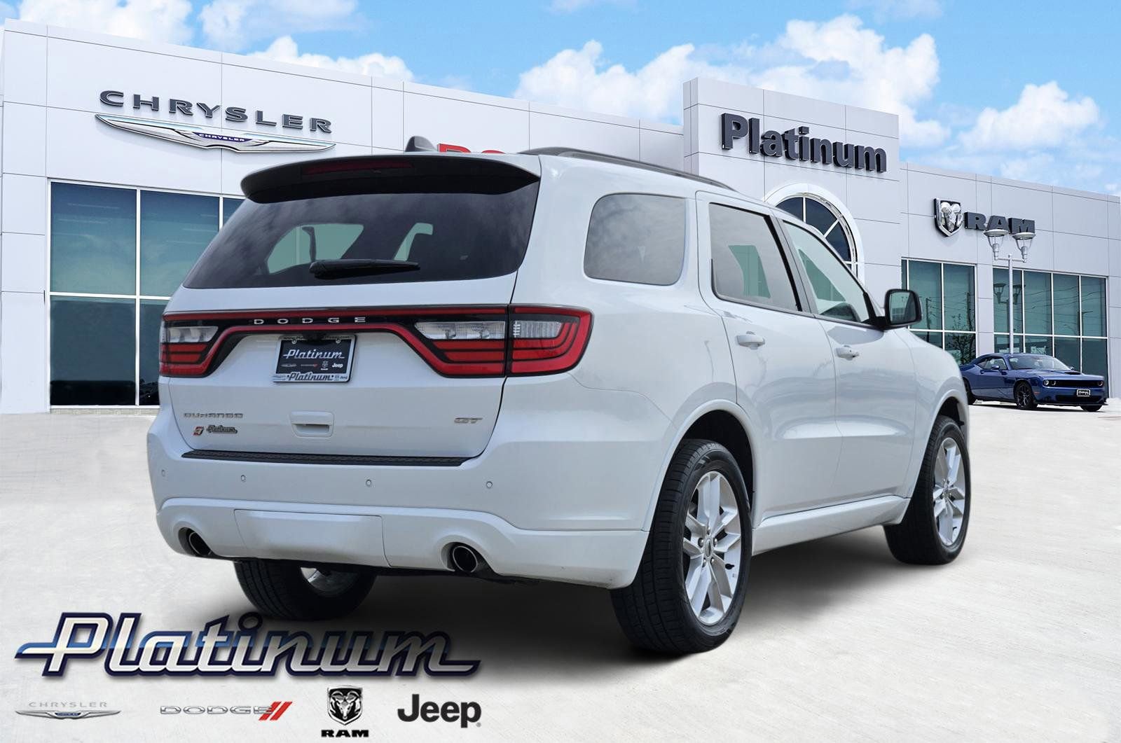 Used 2023 Dodge Durango GT image 5