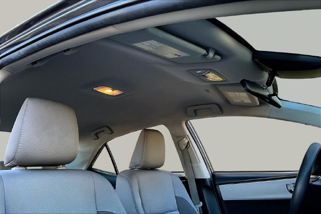 Used 2019 Toyota Corolla LE FWD image 27