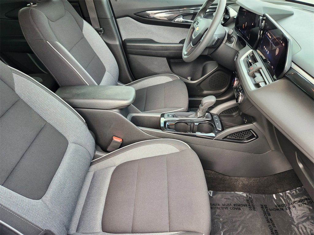 Used 2024 Chevrolet TrailBlazer LS w/ LS Confidence Package image 13