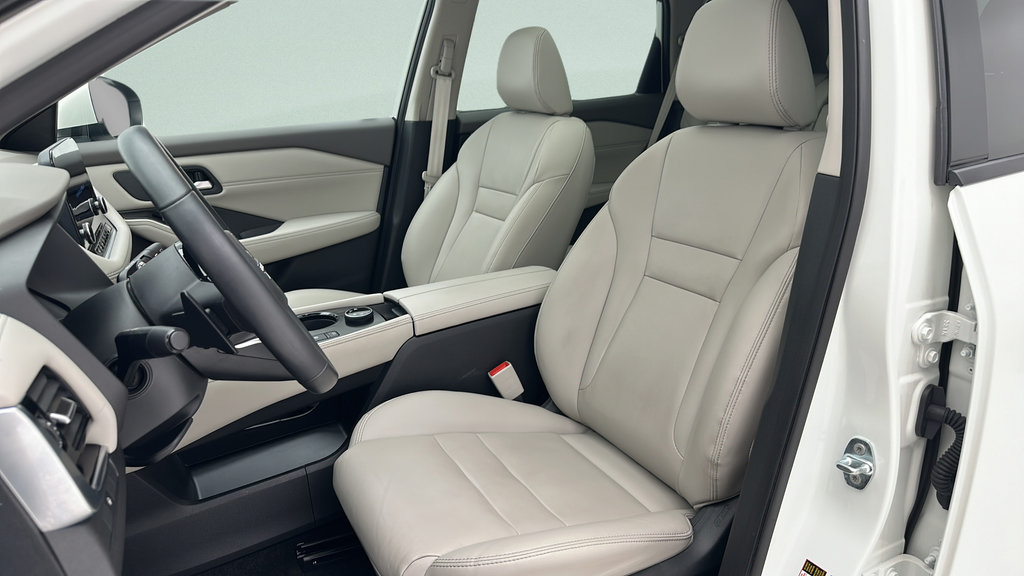 Used 2023 Nissan Rogue SL w/ SL Premium Package AWD/4WD image 15