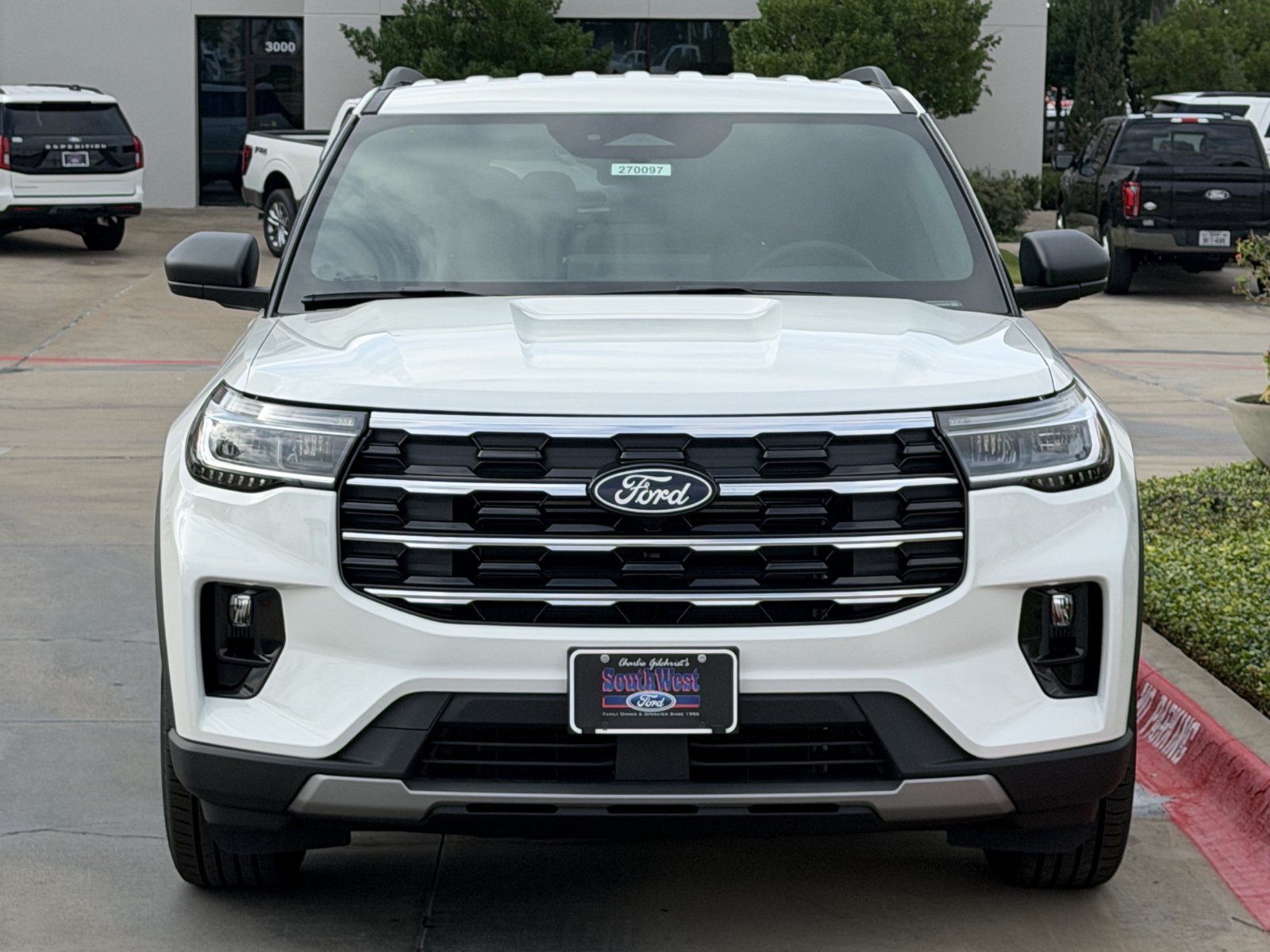 New 2027 Ford Explorer Active w/ Active Comfort Package RWD image 8