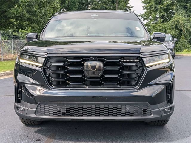 Used 2025 Honda Pilot Black Edition image 11