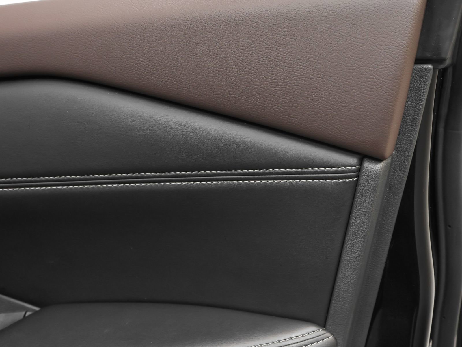 Used 2022 Nissan Rogue SV w/ SV Premium Package image 24