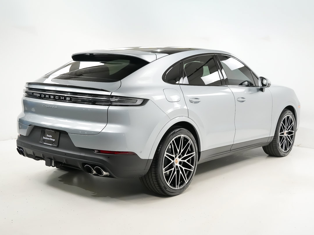 Certified 2026 Porsche Cayenne S AWD/4WD image 10