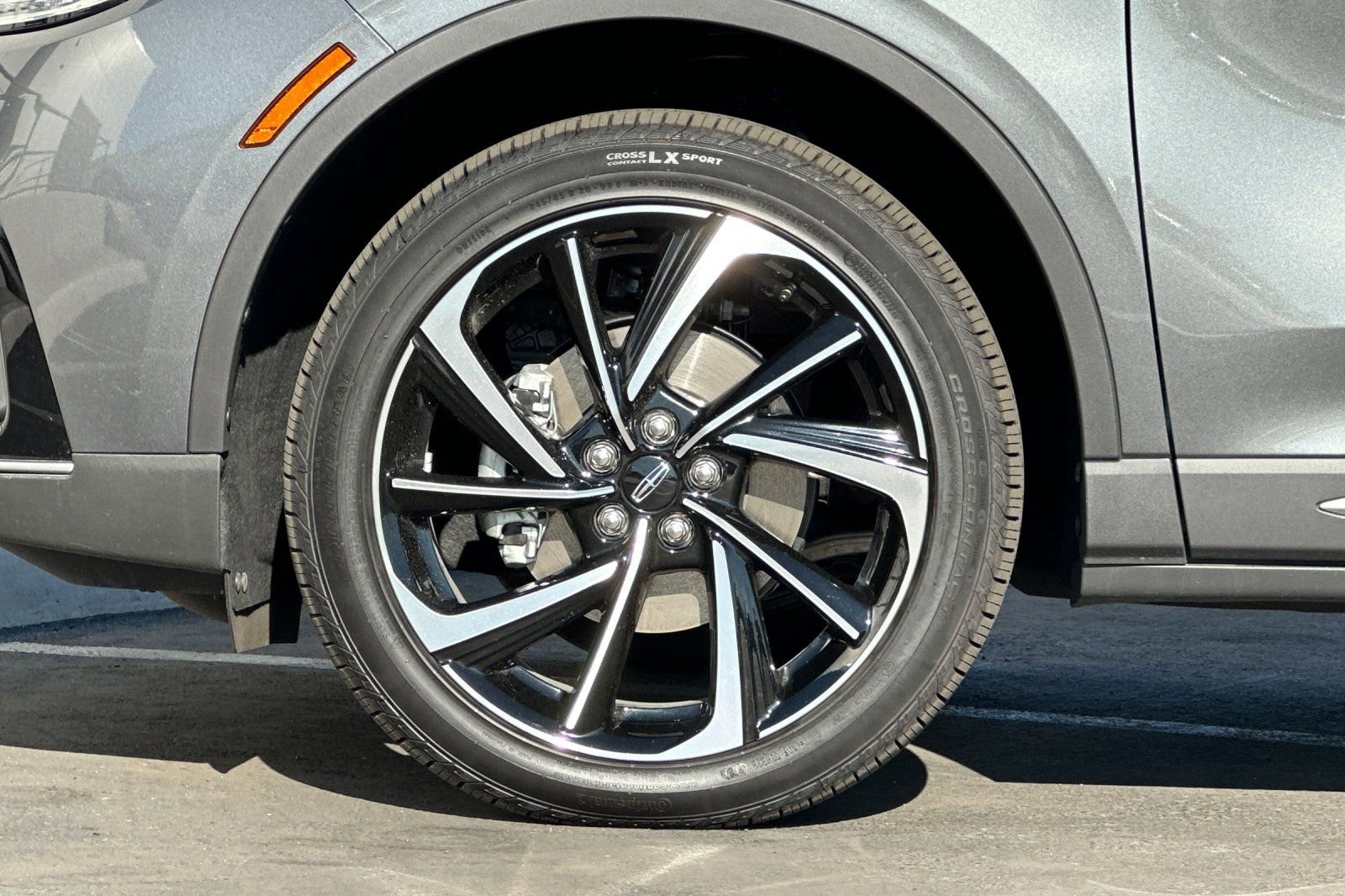 New 2025 Lincoln Corsair Reserve image 25