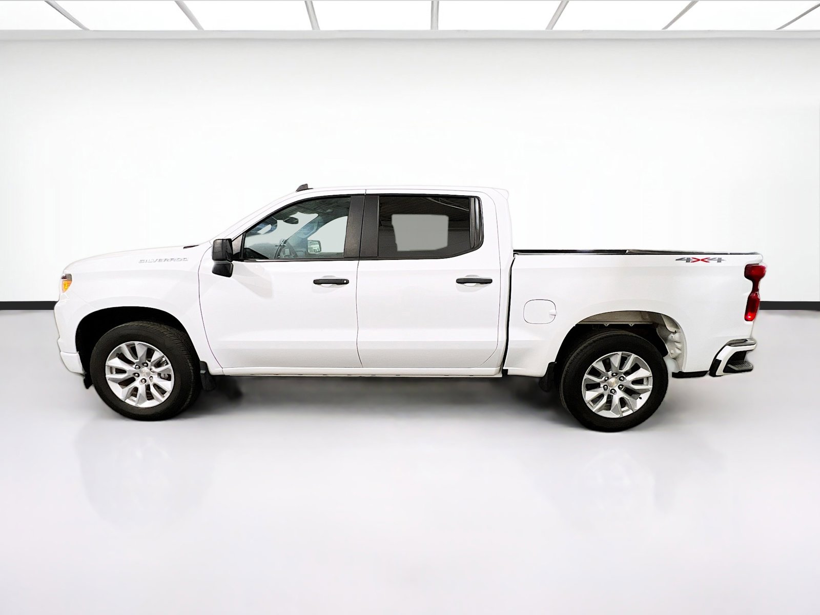 Used 2023 Chevrolet Silverado 1500 Custom image 22