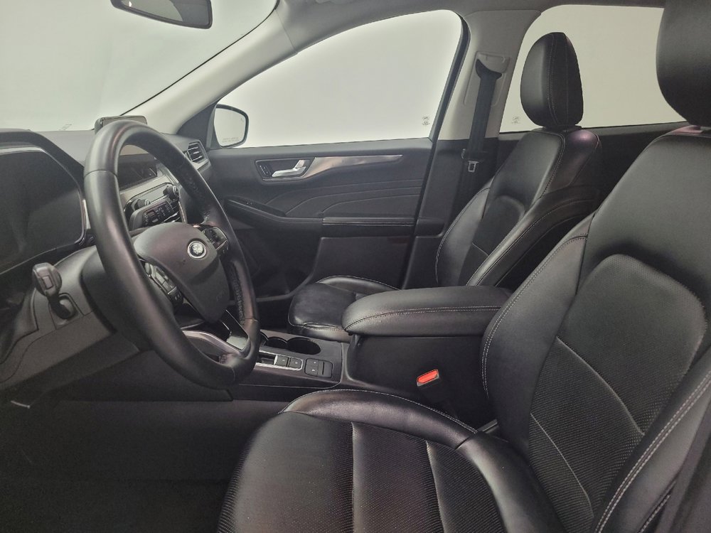 Used 2022 Ford Escape Titanium image 17