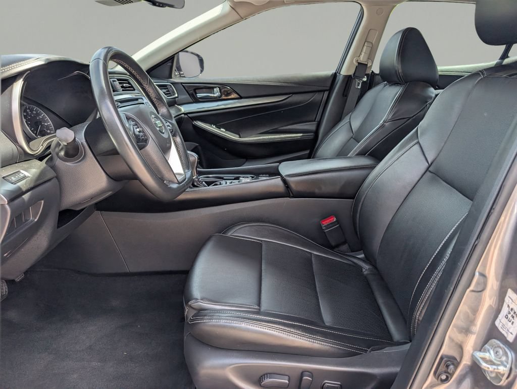 Used 2022 Nissan Maxima SV w/ Floor Mat Group FWD image 16