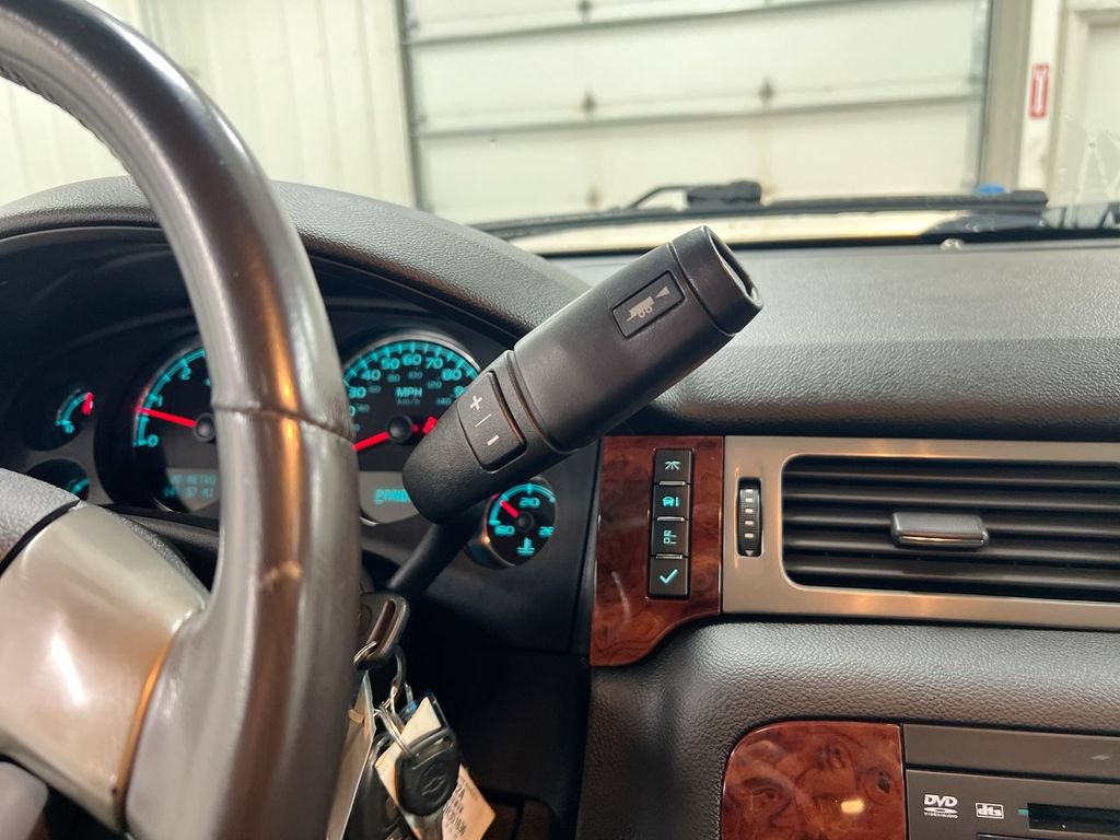 Used 2013 Chevrolet Tahoe LT AWD/4WD image 16