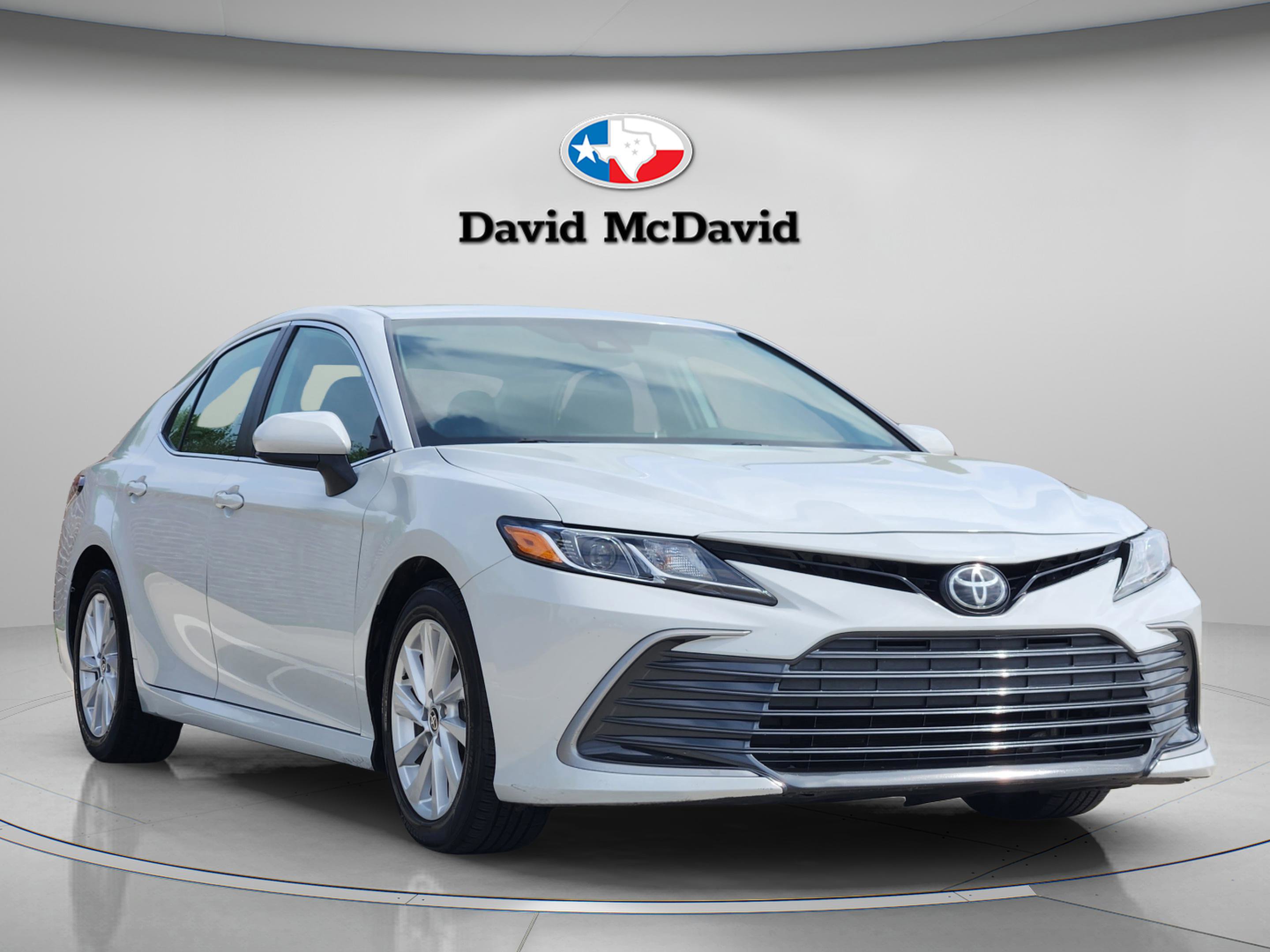 Used 2023 Toyota Camry LE FWD image 7