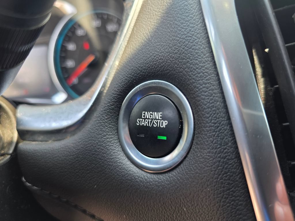 Certified 2023 Chevrolet Traverse LT FWD image 20