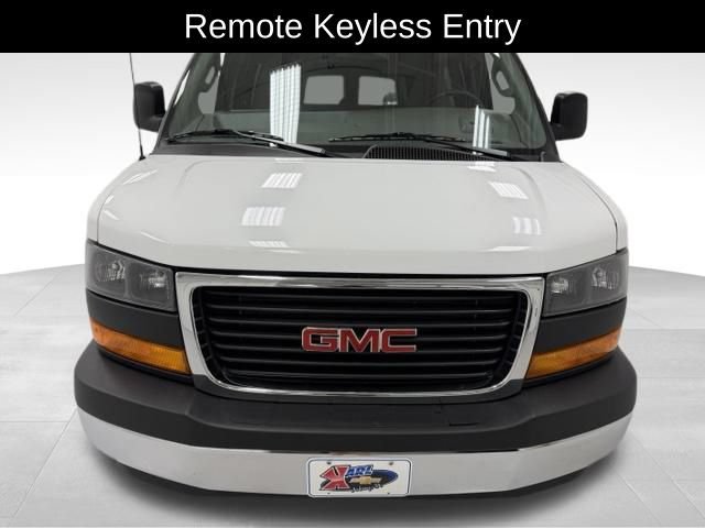 Certified 2025 GMC Savana 3500 LT w/ LT Preferred Equipment Group RWD image 7