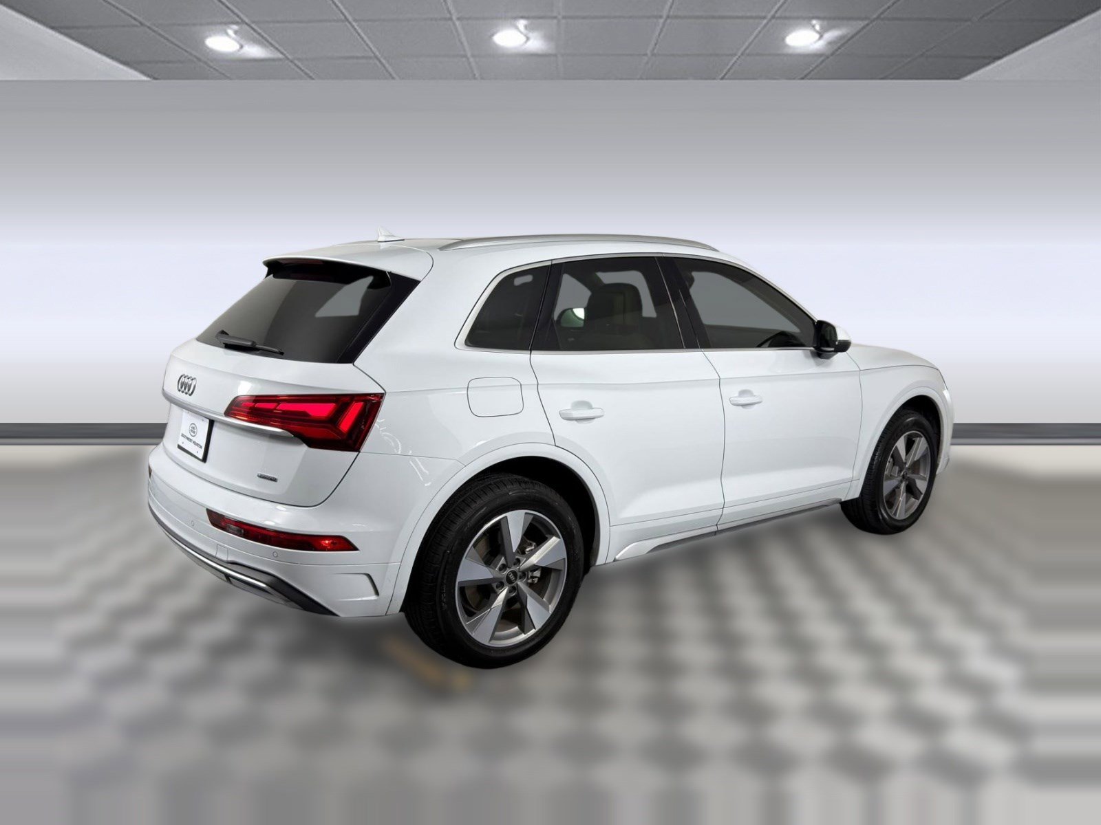 Used 2023 Audi Q5 2.0T Premium Plus w/ Premium Plus Package image 9