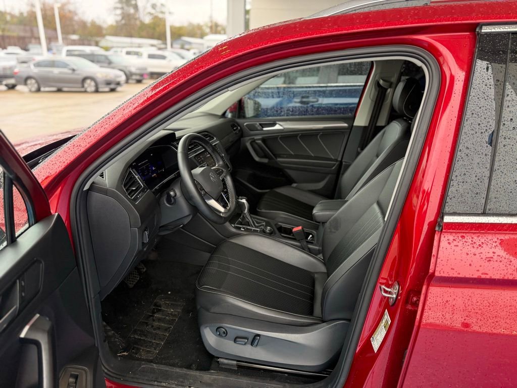 Used 2022 Volkswagen Tiguan SE image 20