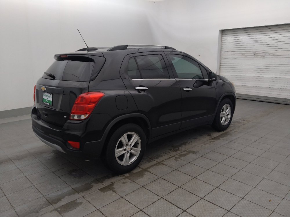 Used 2020 Chevrolet Trax LT w/ LT Convenience Package FWD image 10