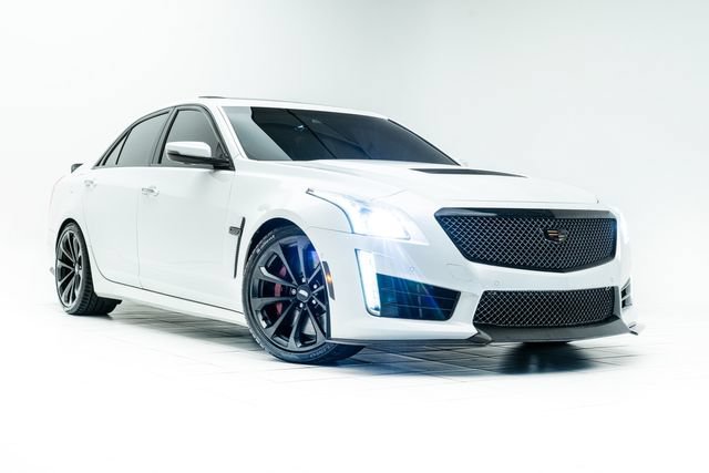Used 2018 Cadillac CTS V w/ Carbon Fiber Package RWD image 5