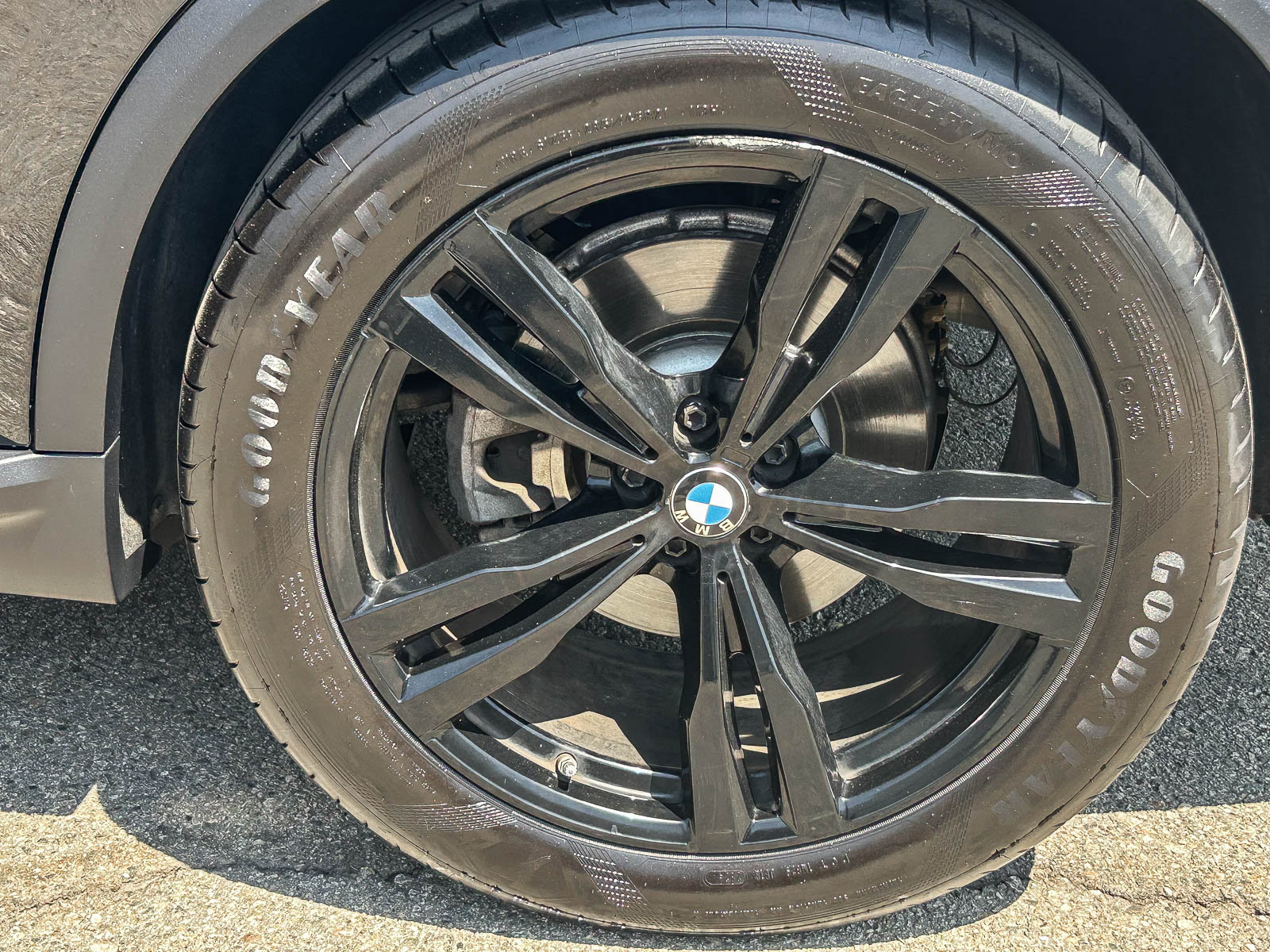 Used 2019 BMW X5 xDrive50i AWD/4WD image 11