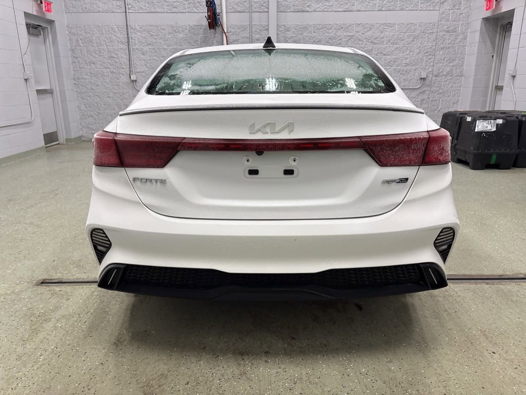 Used 2024 Kia Forte GT-Line w/ GT-Line Premium Package image 4