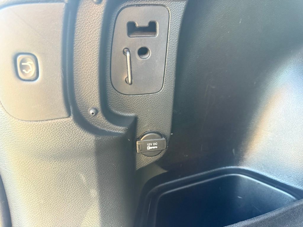 Used 2016 Jeep Cherokee Trailhawk w/ Comfort/Convenience Group image 43