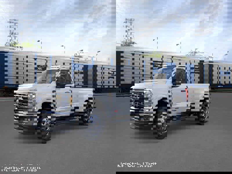 New 2026 Ford F450 XLT image 1